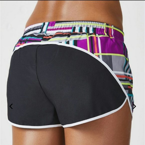 Fabletics Shorts Women Size Small - Picture 3 of 8
